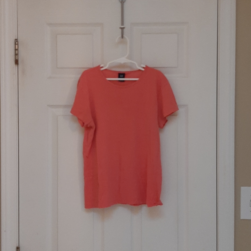 GAP - Womens' Pink T-Shirt